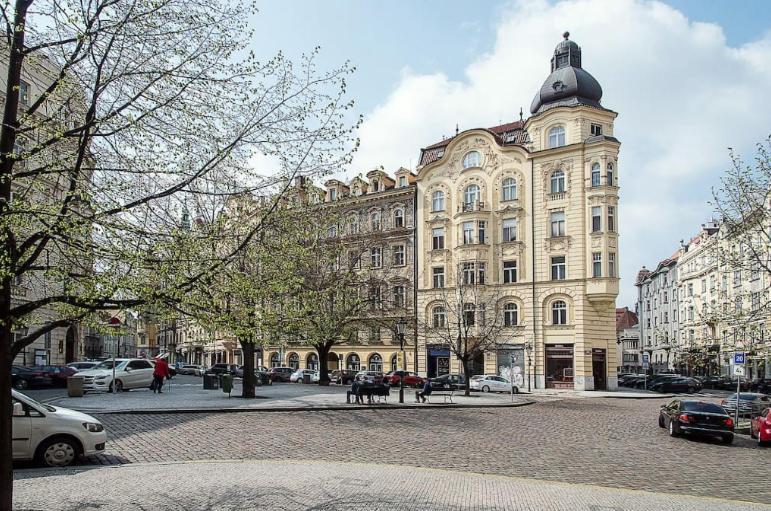 Large And Modern Apartment In The Heart Of Praga Zewnętrze zdjęcie