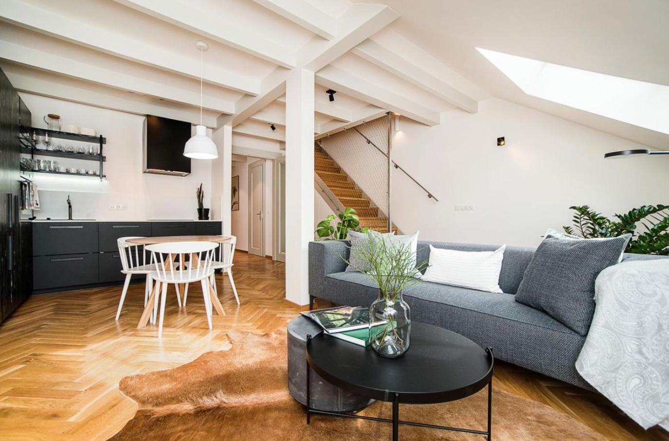 Large And Modern Apartment In The Heart Of Praga Zewnętrze zdjęcie