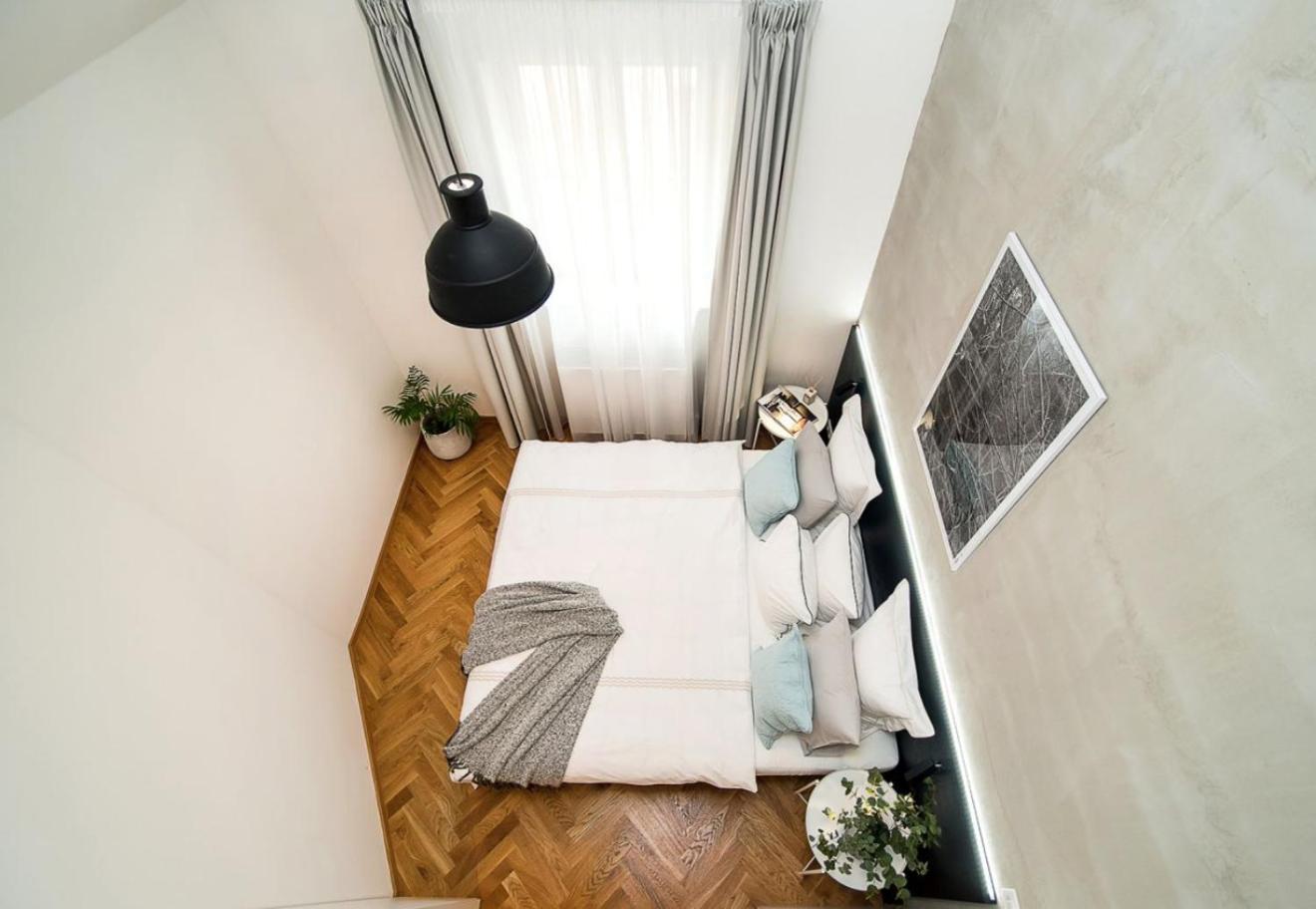 Large And Modern Apartment In The Heart Of Praga Zewnętrze zdjęcie