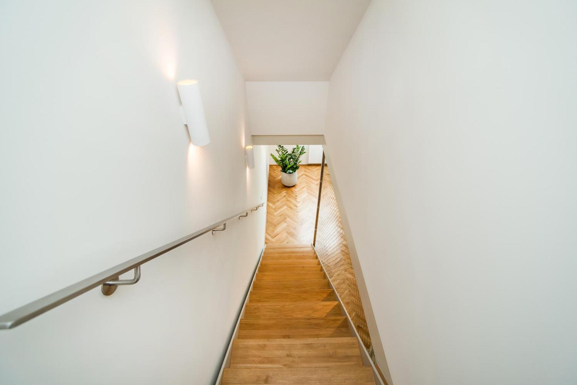 Large And Modern Apartment In The Heart Of Praga Zewnętrze zdjęcie
