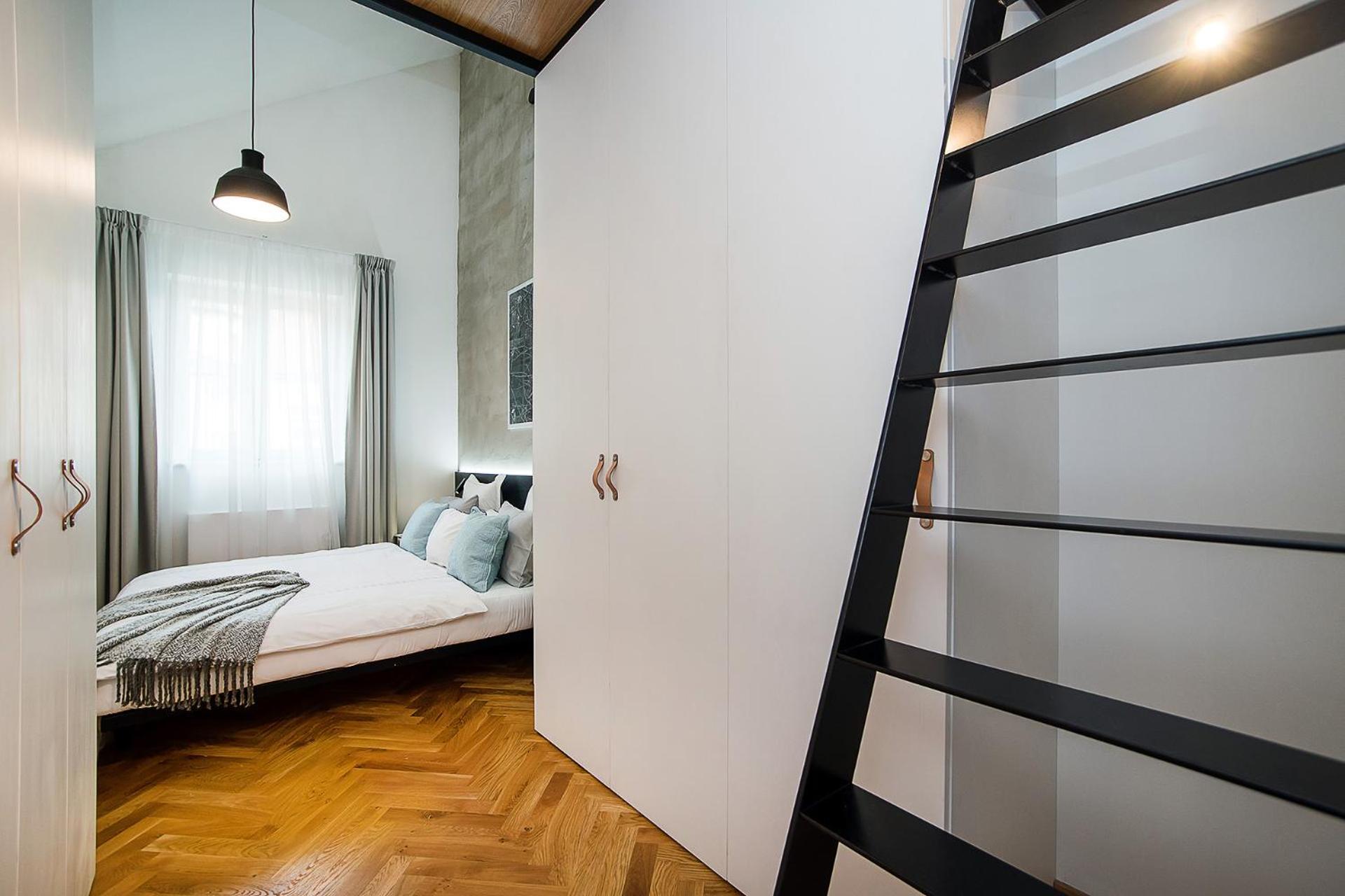 Large And Modern Apartment In The Heart Of Praga Zewnętrze zdjęcie